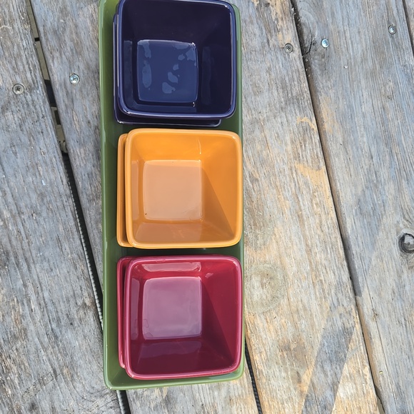 The Pampered Chef Simple Additions 7 piece Serving Set - Picture 2 of 6